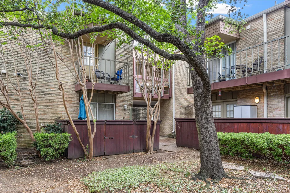 5916 Birchbrook Drive #129 Dallas, TX 75206