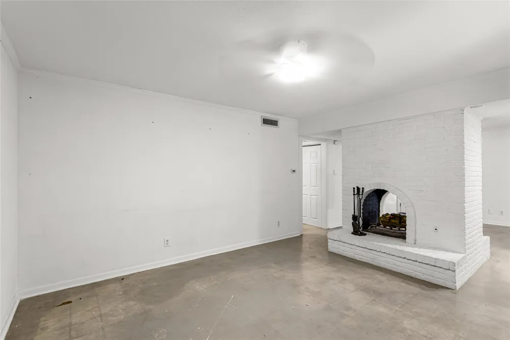 5916 Birchbrook Drive #129 Dallas, TX 75206
