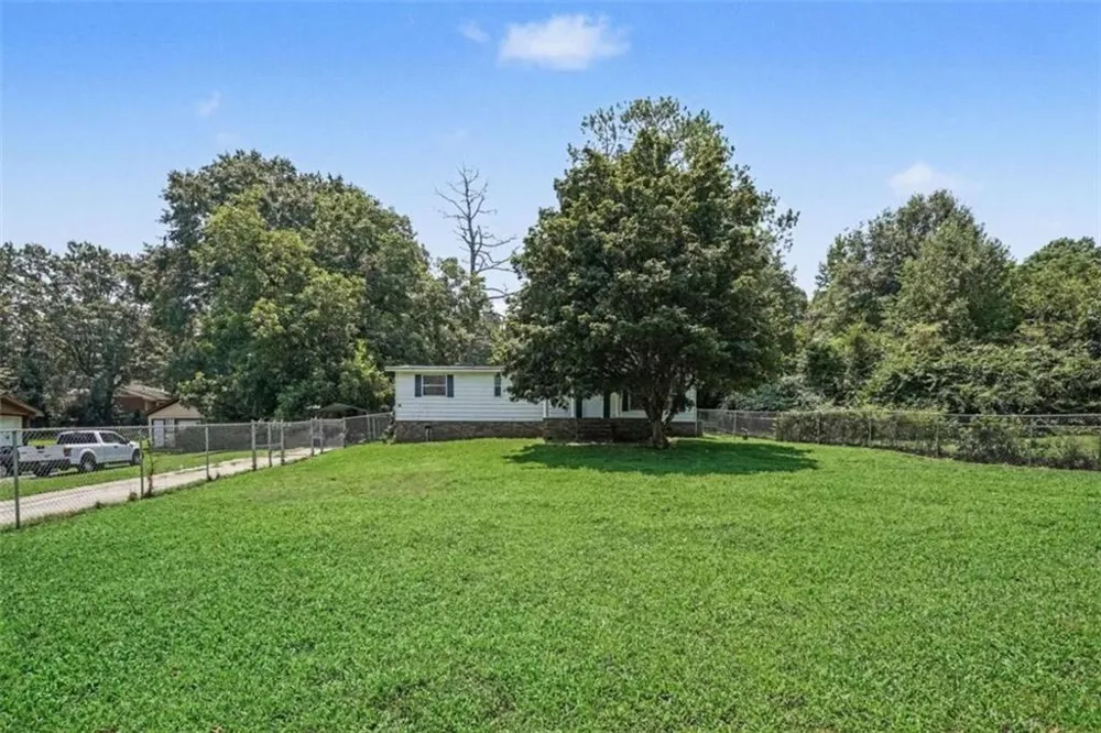 45 E James Circle E Hampton, GA 30228