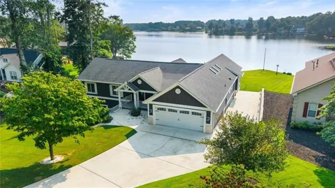 2387 Battle Drive