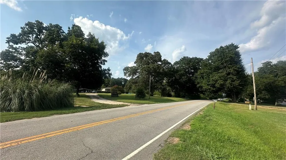 2323 Locust Grove Road Griffin, GA 30223