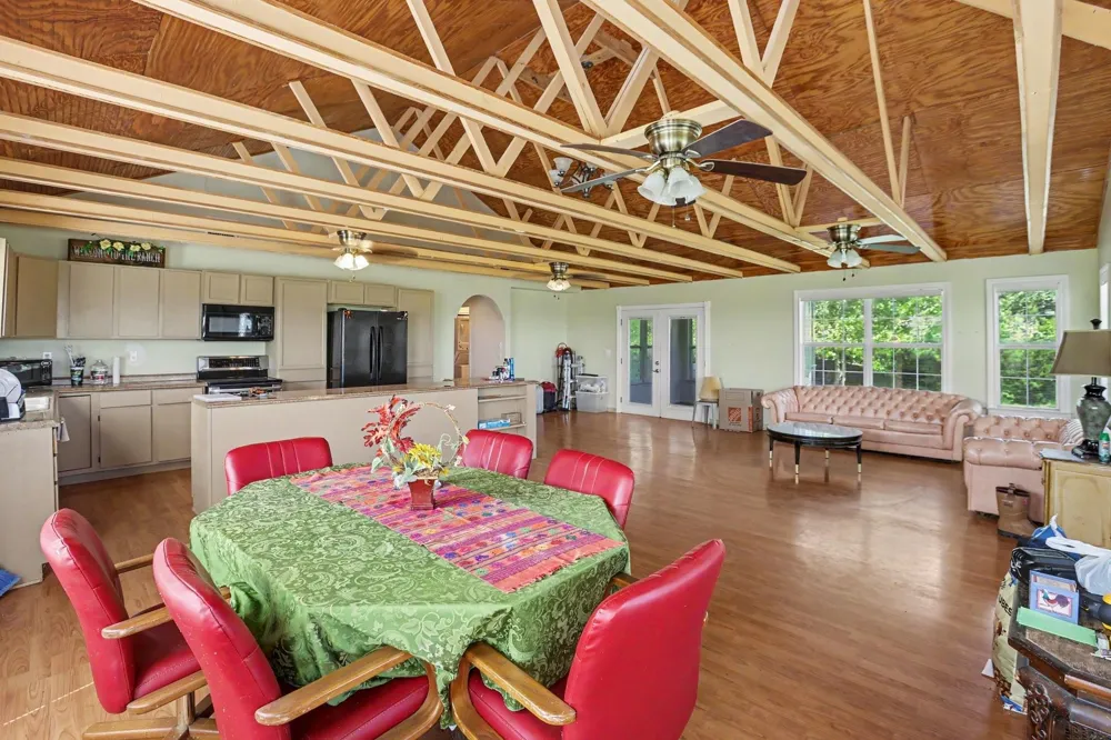 7740 Us Highway 77 Schulenburg, TX 78956