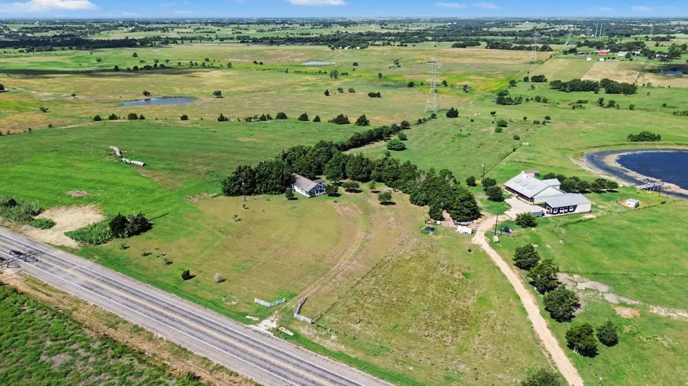 7740 Us Highway 77 Schulenburg, TX 78956