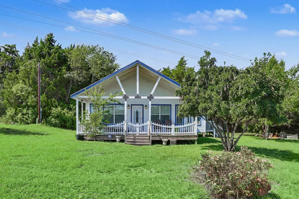 7740 Us Highway 77 Schulenburg, TX 78956
