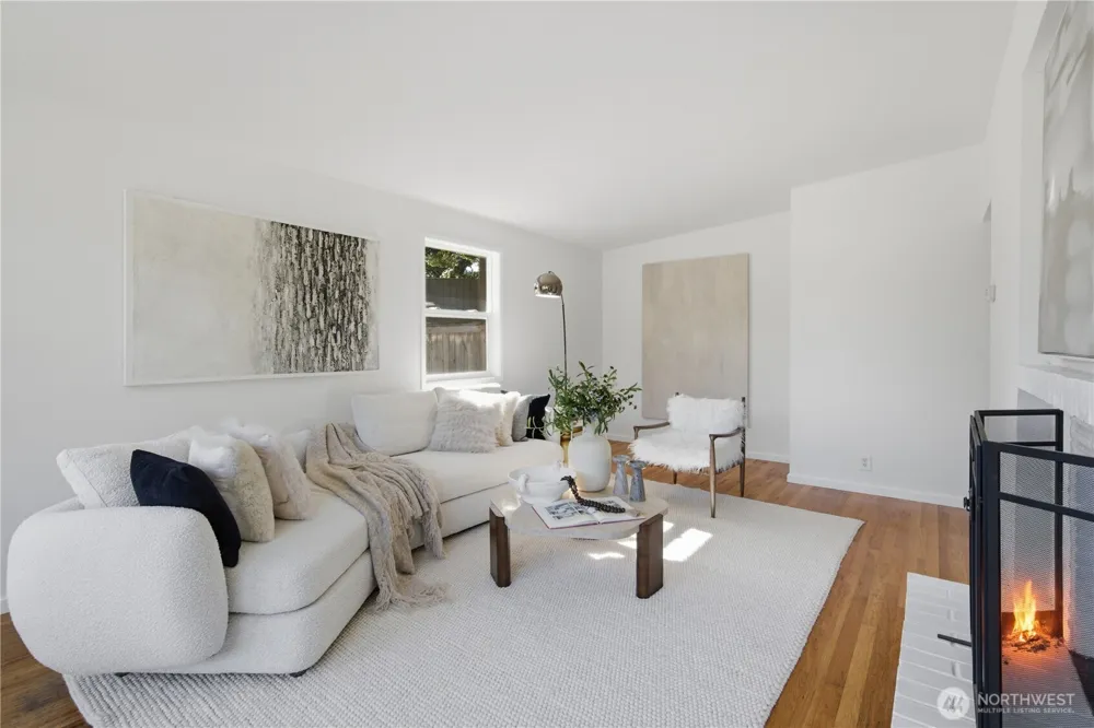 12039 SE 42nd St Bellevue, WA 98006