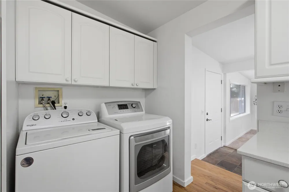 12039 SE 42nd St Bellevue, WA 98006