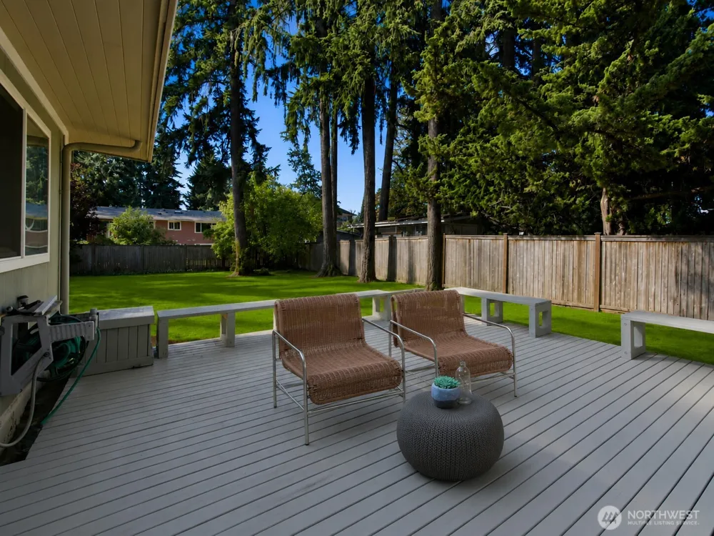 12039 SE 42nd St Bellevue, WA 98006