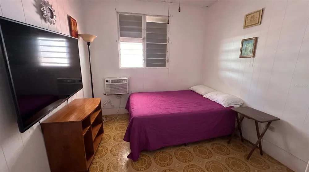 calle 5 COMUNIDAD RURAL VILLA BORINQUEN Canovanas, PR 00729