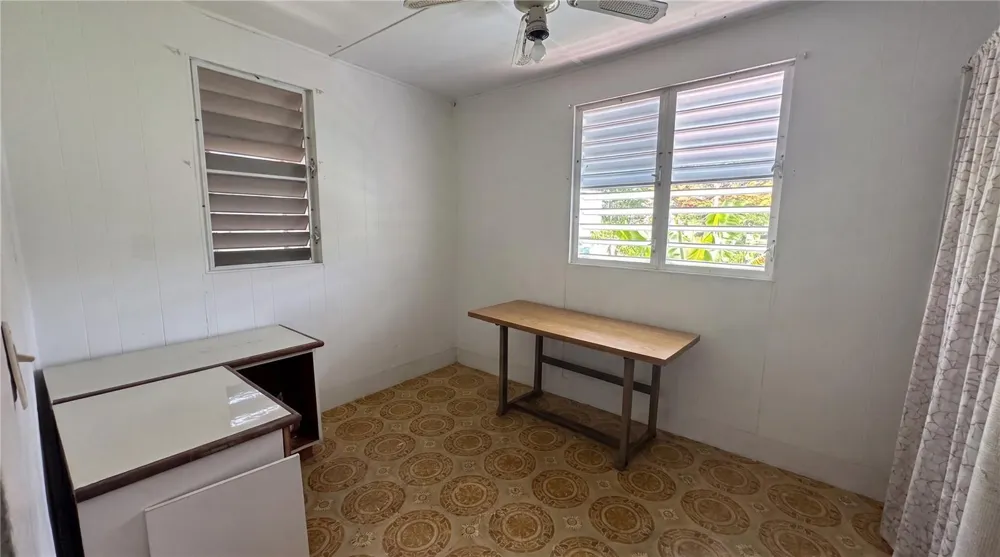 calle 5 COMUNIDAD RURAL VILLA BORINQUEN Canovanas, PR 00729