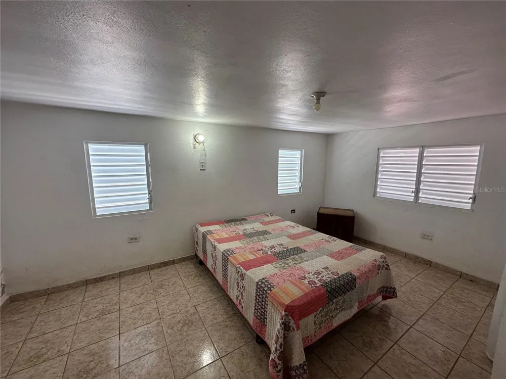 calle 5 COMUNIDAD RURAL VILLA BORINQUEN Canovanas, PR 00729