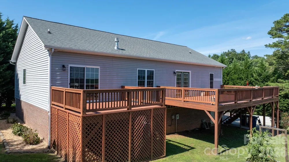 5395 Stonegate Farm Drive Granite Falls, NC 28630