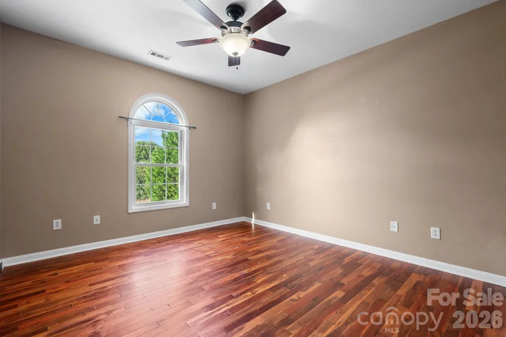5395 Stonegate Farm Drive Granite Falls, NC 28630