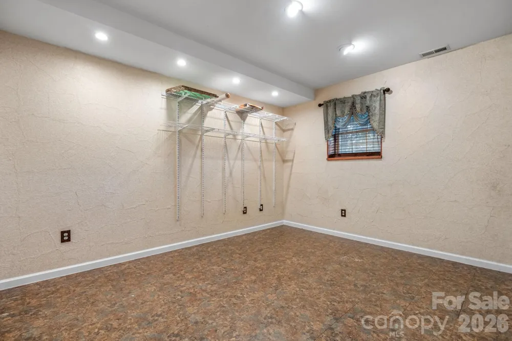 5395 Stonegate Farm Drive Granite Falls, NC 28630