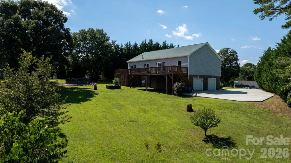 5395 Stonegate Farm Drive Granite Falls, NC 28630