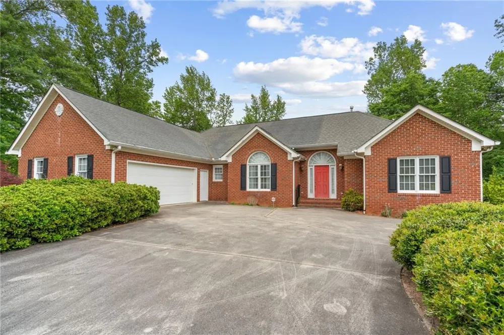 127 Agape Street Williamson, GA 30292