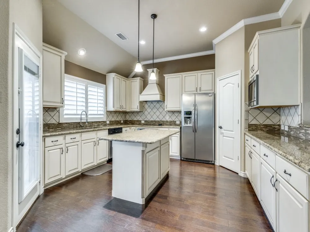15100 Seventeen Lakes Boulevard Fort Worth, TX 76262