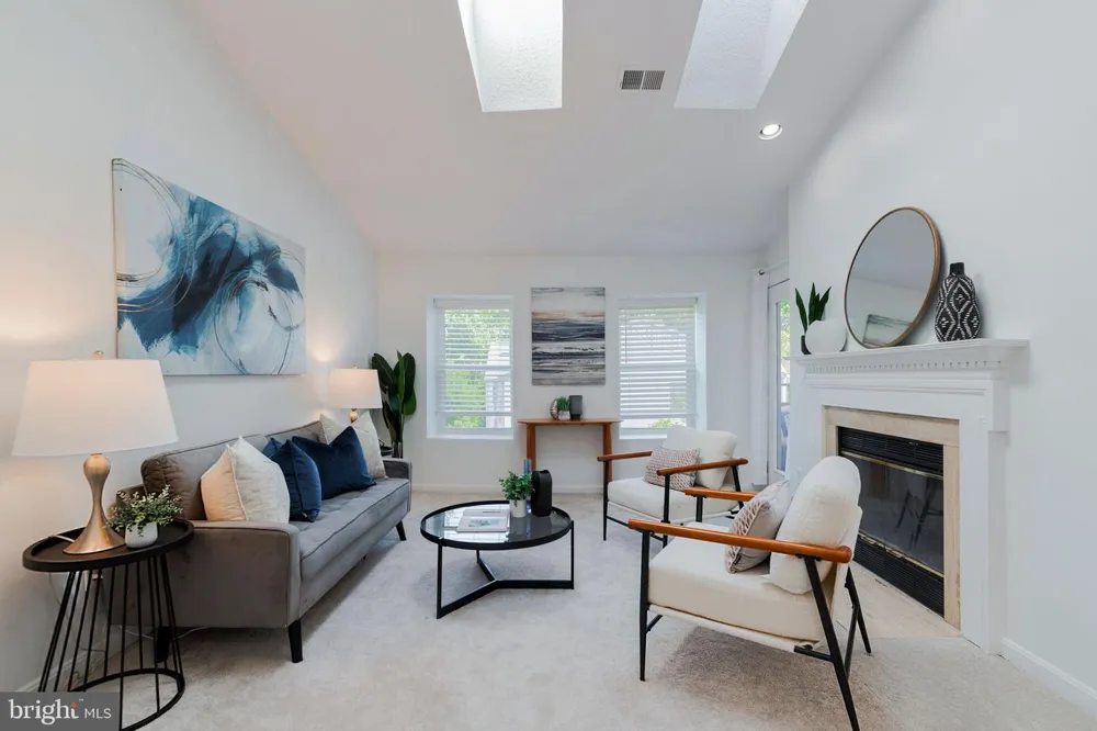 7703 LAFAYETTE DRIVE #55 Annandale, VA 22003