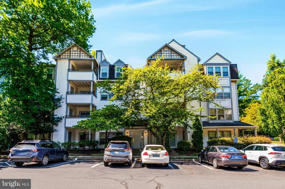 7703 LAFAYETTE DRIVE #55 Annandale, VA 22003