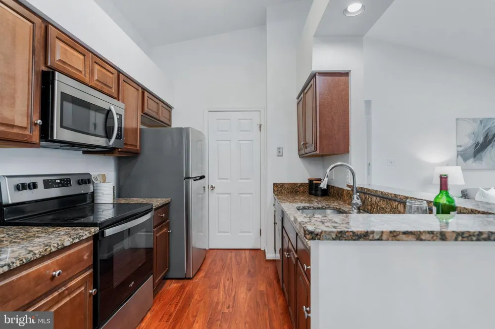 7703 LAFAYETTE DRIVE #55 Annandale, VA 22003