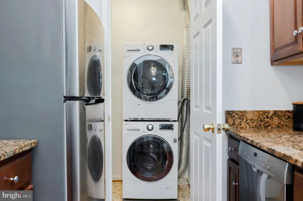 7703 LAFAYETTE DRIVE #55 Annandale, VA 22003