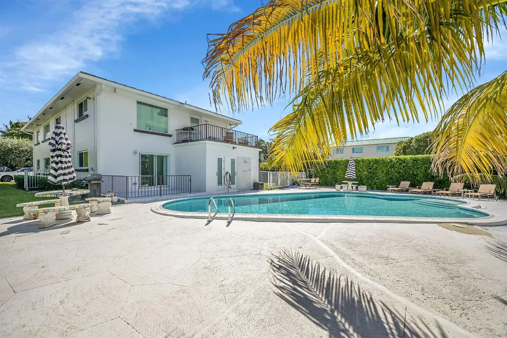 1702 S Ocean Boulevard #1 Delray Beach, FL 33483