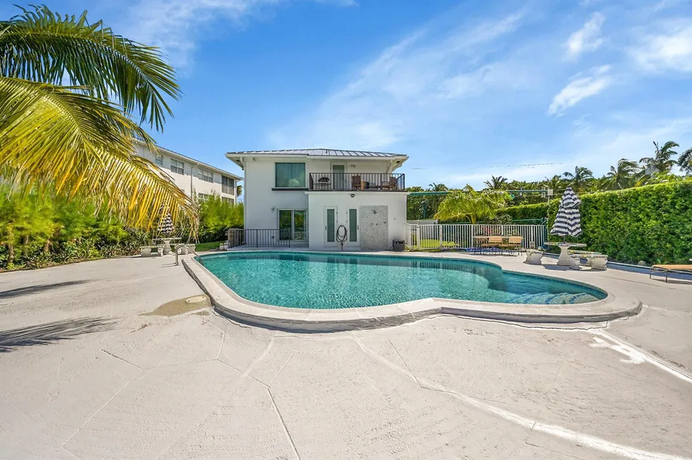 1702 S Ocean Boulevard #1 Delray Beach, FL 33483