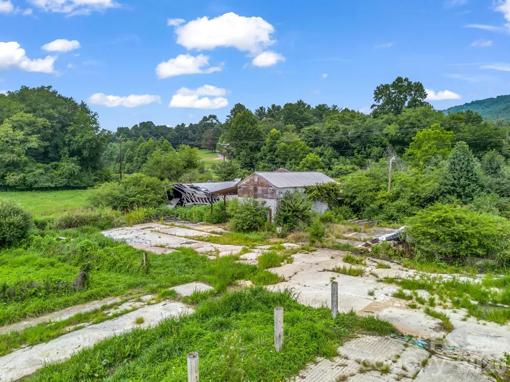 7513 Boylston Highway Mills River, NC 28759