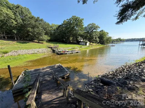 3154 Lake Wylie Drive