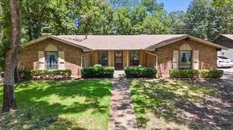 1611 Phyllis Court