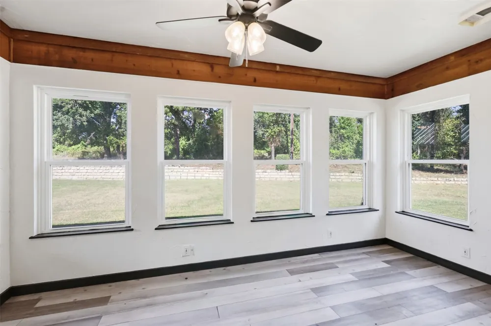 1070 S Reno Road Reno, TX 76082