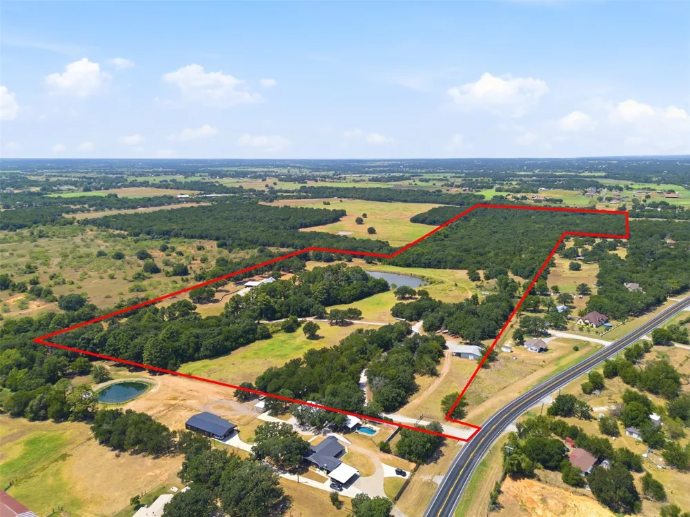 1070 S Reno Road Reno, TX 76082