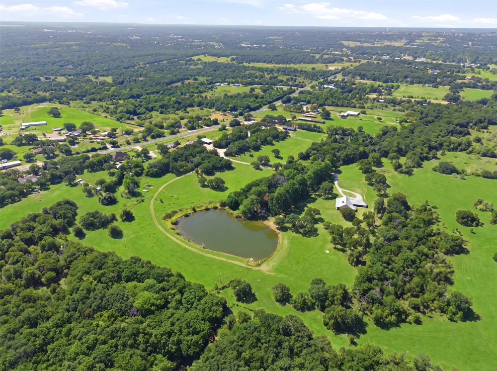 1070 S Reno Road Reno, TX 76082