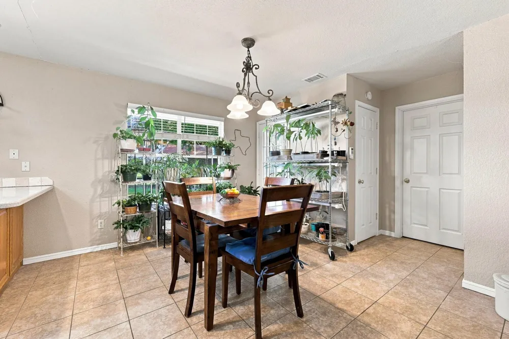 12097 Kyle Lane Blue Ridge, TX 75424