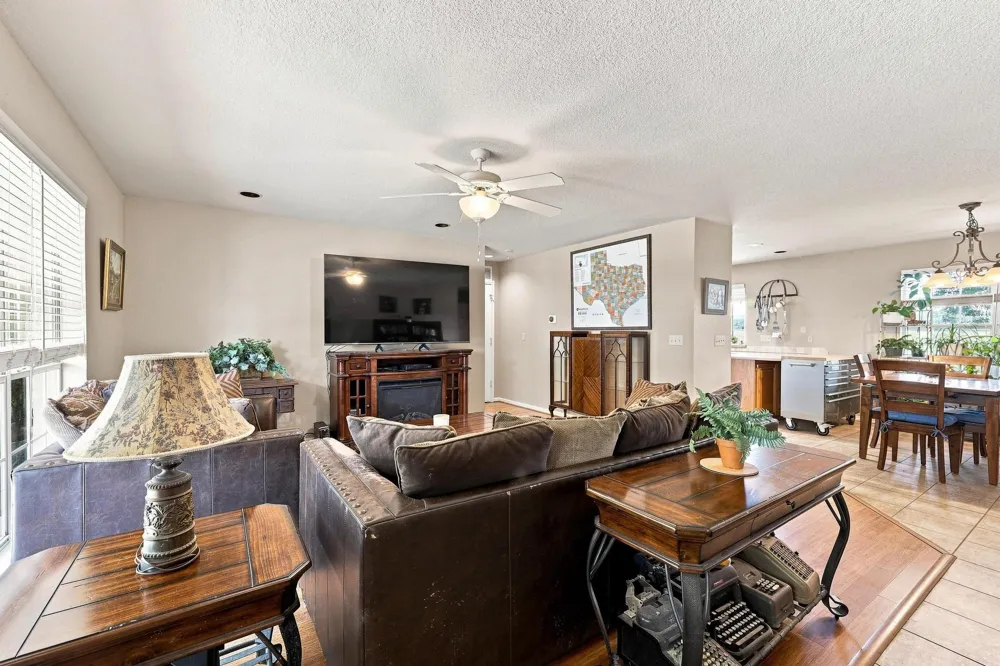 12097 Kyle Lane Blue Ridge, TX 75424