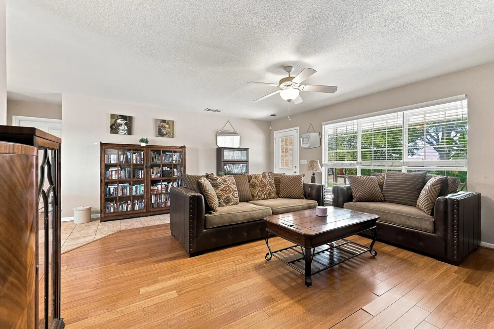 12097 Kyle Lane Blue Ridge, TX 75424