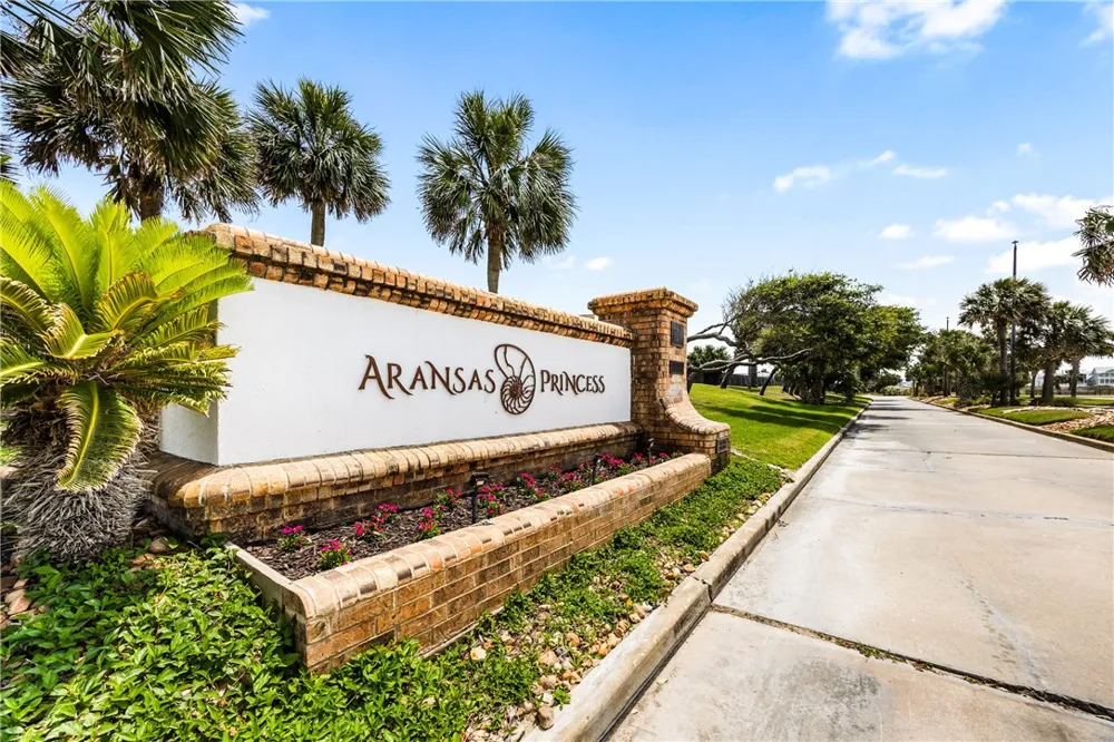 720 Access Road 1-A #513 Port Aransas, TX 78373