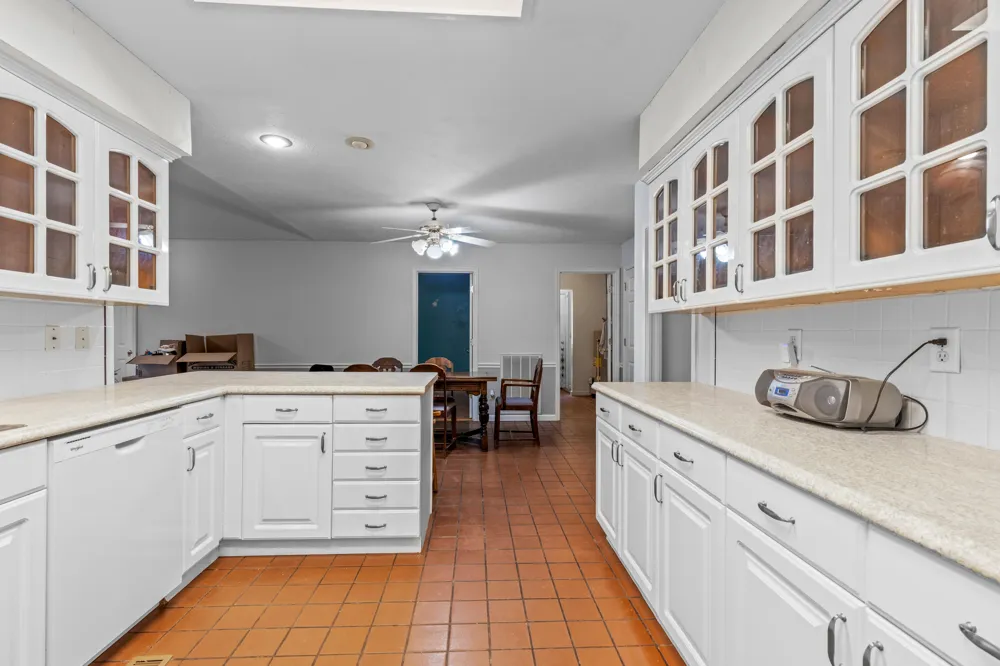 1824 Jackson Point Road Sewanee, TN 37375