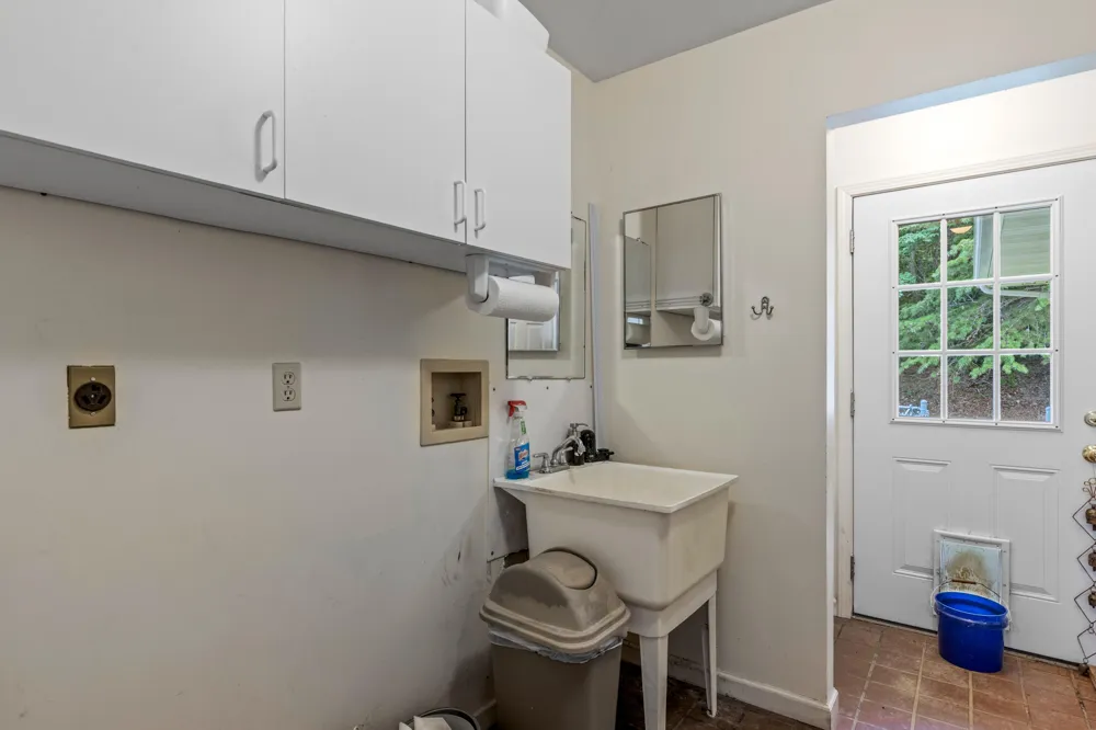 1824 Jackson Point Road Sewanee, TN 37375