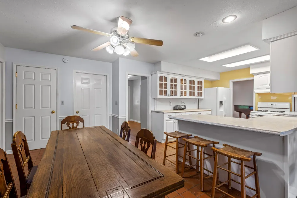 1824 Jackson Point Road Sewanee, TN 37375