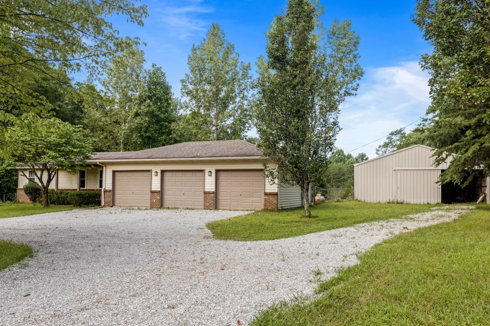 1824 Jackson Point Road Sewanee, TN 37375