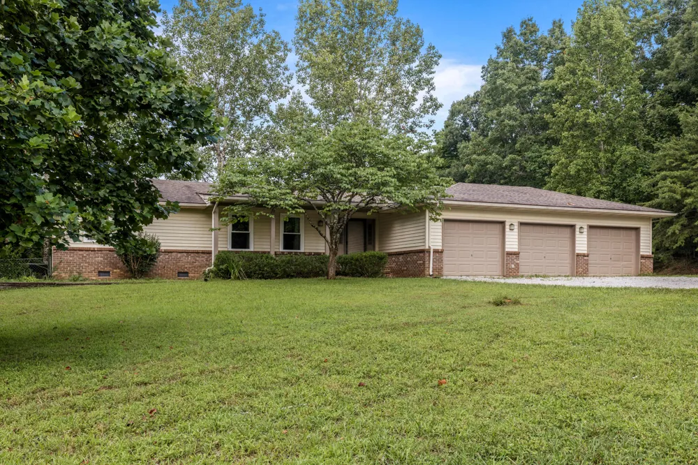 1824 Jackson Point Road Sewanee, TN 37375