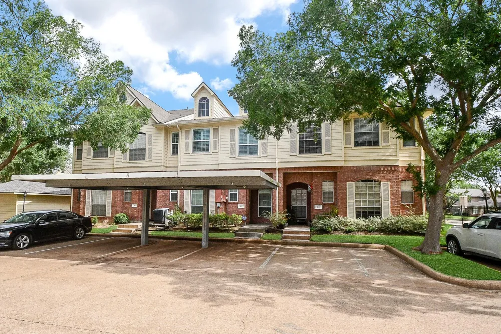 2710 Grants Lake Boulevard #K4 Sugar Land, TX 77479