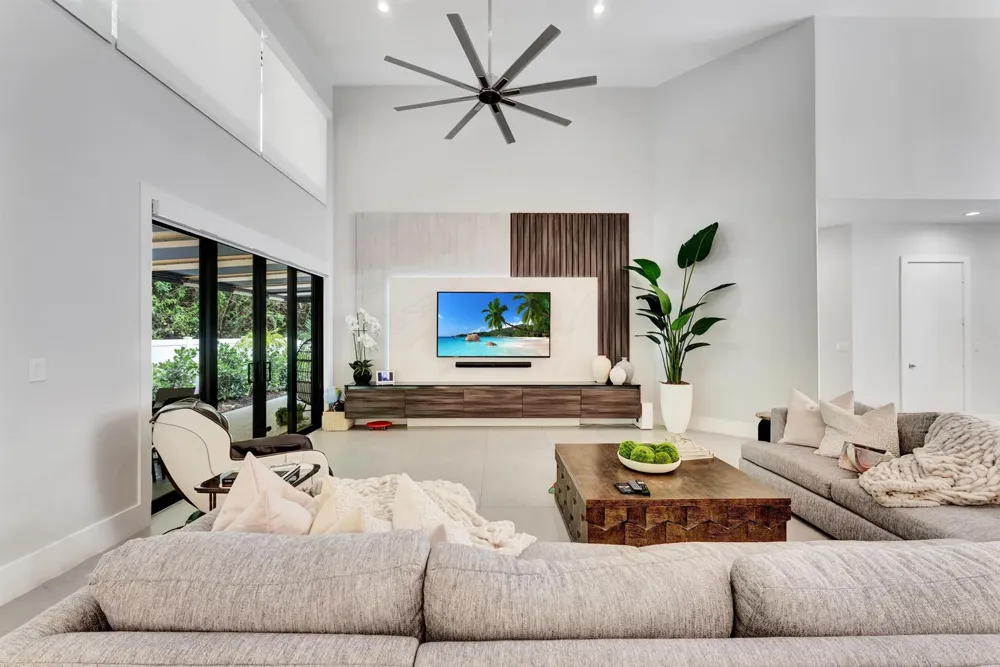 1812 SW 17th Street Boca Raton, FL 33486