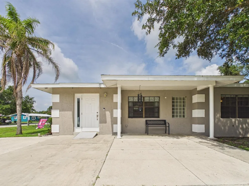 2151 SW 32ND AVENUE Okeechobee, FL 34974