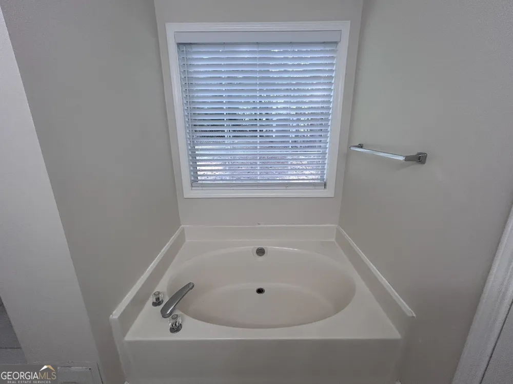 6 Saddlebrook Chase Senoia, GA 30276