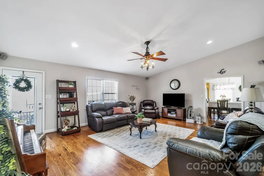 5507 Land Harbour Drive Granite Falls, NC 28630