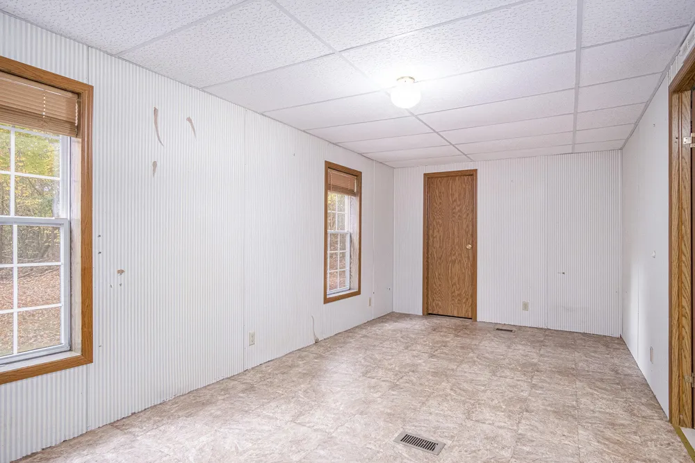 8020 E 98th Street Howard City, MI 49329