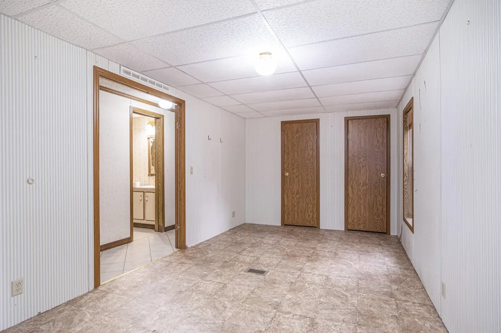 8020 E 98th Street Howard City, MI 49329