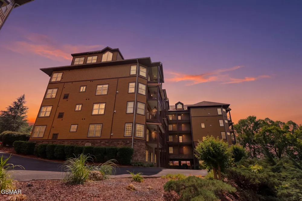 527 River Place Way #UNIT 546 Sevierville, TN 37862