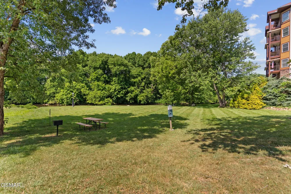 527 River Place Way #UNIT 546 Sevierville, TN 37862